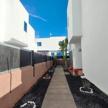 Villa Rubicón Costa *